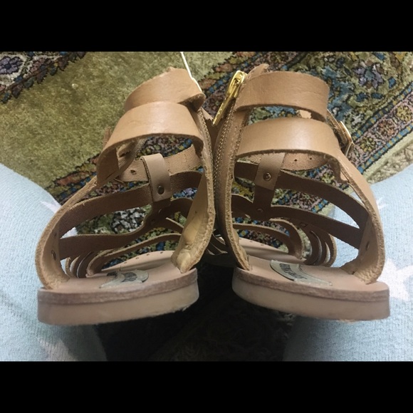 Steve Madden Woman’s Zeusss sandals - Picture 6 of 7